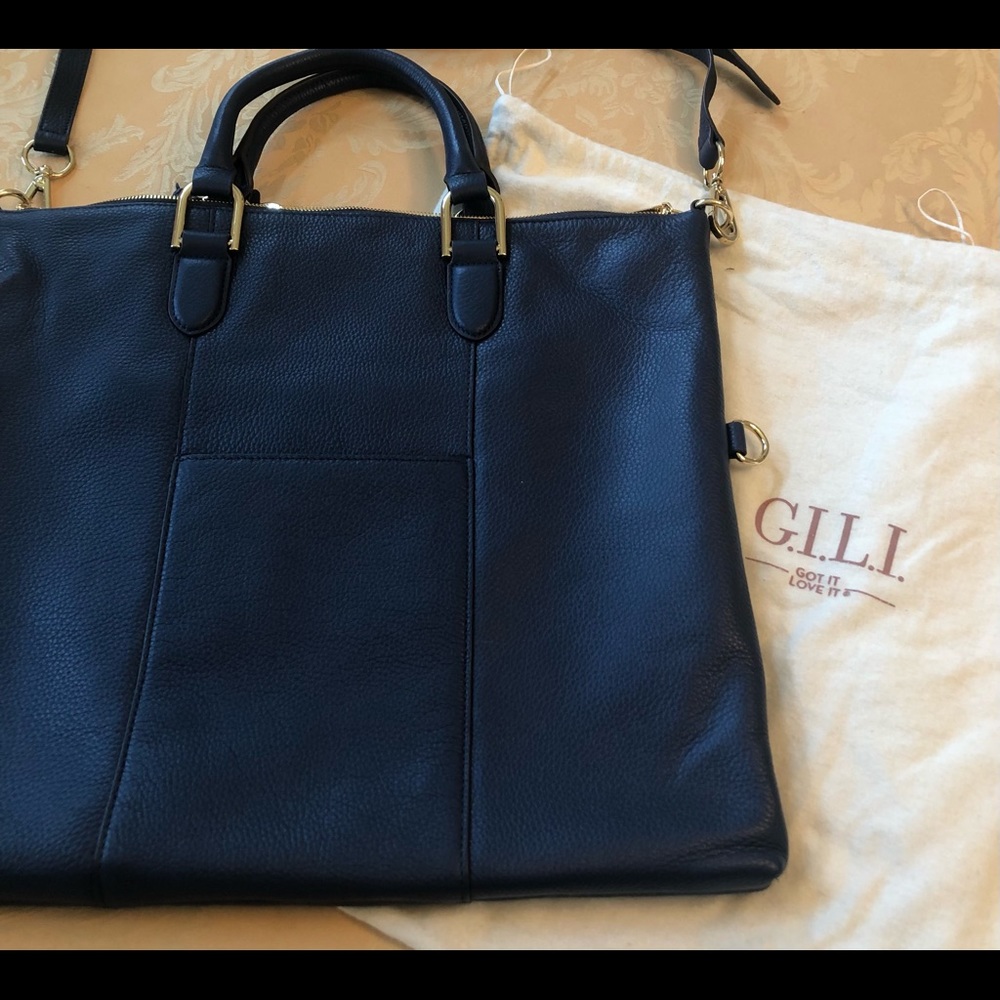SOLD! G.I.L.l Beautiful Midnight Blue Bag! NEW in pebble leather, with straps!❤️